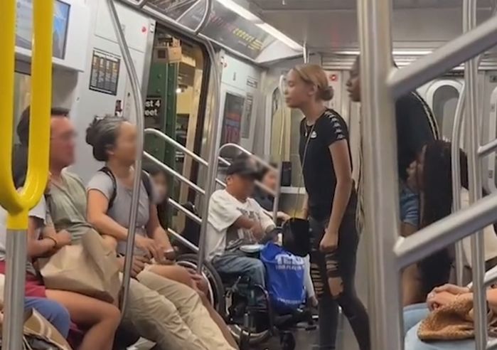 뉴욕 지하철서 ‘한국계 여성’ 폭행했다가 박제된 16살 흑인 소녀, 체포됐다