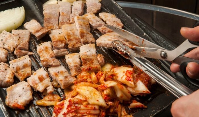 제주 고깃집 ‘임신부 가족’ 먹튀 사건, 알고 보니 계산해...사장 “직원 실수”