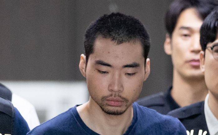 서현역 칼부림 최원종과 PC방 살인마 김성수...누리꾼들은 ‘닮은 귀’에 주목했다