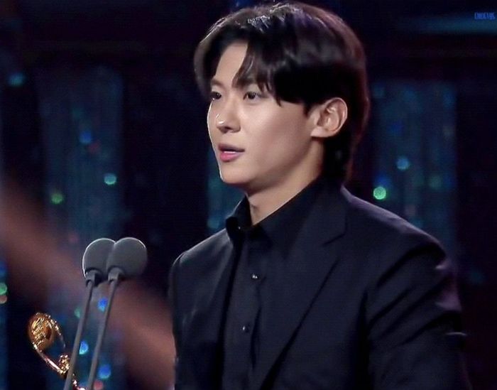 ‘폭스남’ 덱스 앞에서 입에 뭐 묻히면서 먹으면 벌어지는 일 (+영상)