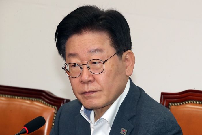 “진짜 ‘안면인식장애’ 있냐”...尹대통령 부친 빈소서 이재명 대표에게 쏟아진 막말