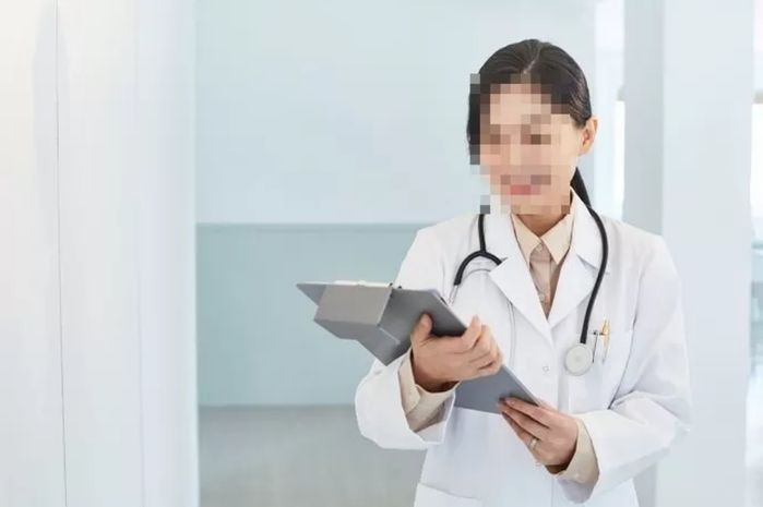 “예쁜데, 누나라고 해도 돼?”...쉬는시간마다 보건교사 찾아가 찝쩍대는 ‘일진’ 남중생들