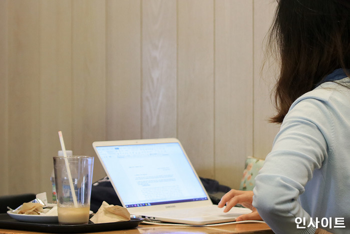 카공족과 전쟁 나선 이디야 매장...“3시간 이상 매장 이용시 추가주문 필요”