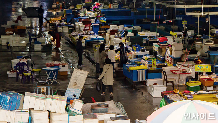 일본 후쿠시마 원전 오염수 방류에 수산물 소비 줄어...정부, 예산 600억 투입한다