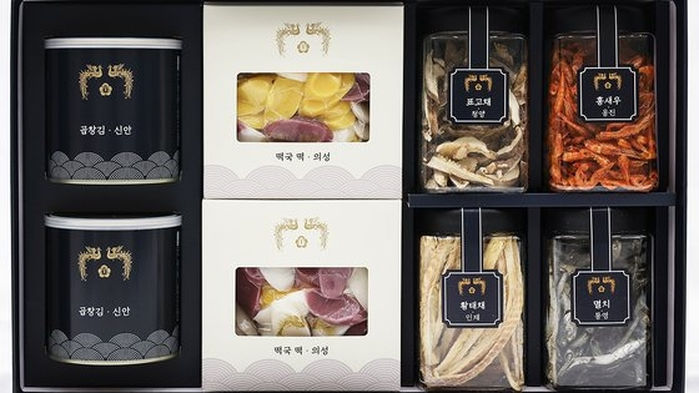 대통령 추석선물 30만원에 ‘중고거래’ 올린 국힘 사무처 직원, 대기발령