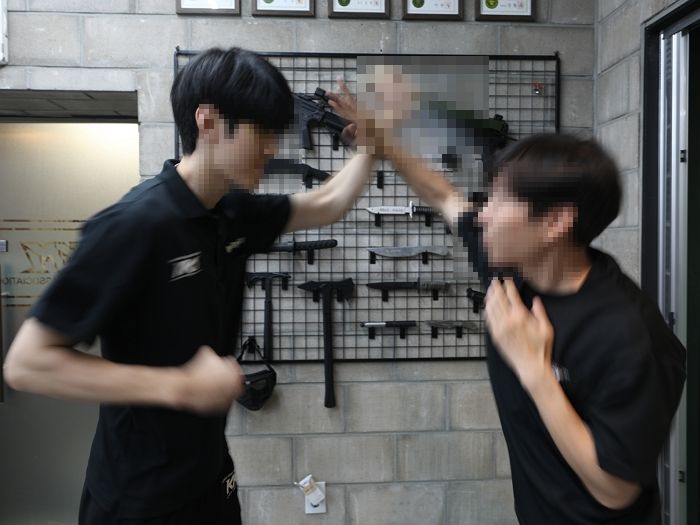 요즘 필라테스·요가 대신 ‘호신술 학원’으로 갈아타는 여성들