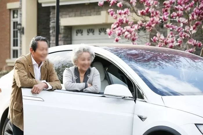 “70세 이상 어르신들 운전면허 반납하세요...30만원 받으실 수 있습니다”