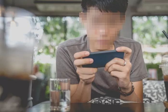 “300만원 줄게 놀자”...10대와 성관계 후 줄행랑 친 30대 남성의 최후