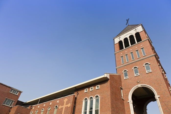 “하나님 믿는데 왜 우냐”...아버지 하늘로 떠나보내고 우는 여친 폭행한 ‘목사’ 남친