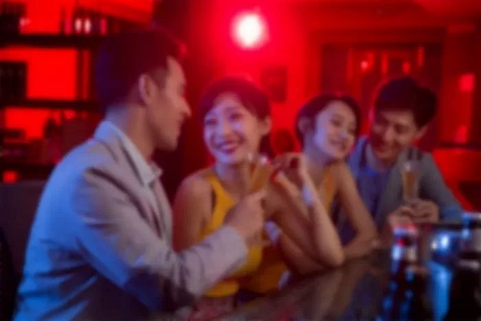 “남미 여행 가서 원나잇하려고 여자들 숙소로 초대했다가 죽다 살아났습니다”
