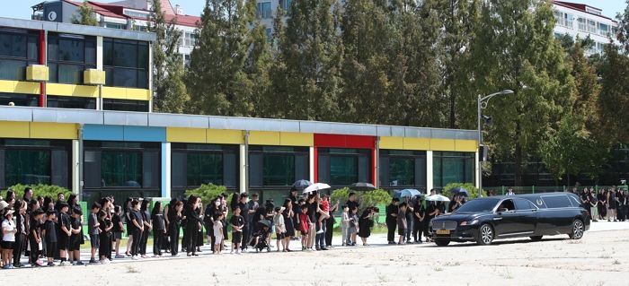 “내 아들 손이 친구 뺨에 맞았다”...대전 사망 교사 ‘가해 학부모’ 입장문 속 황당한 내용