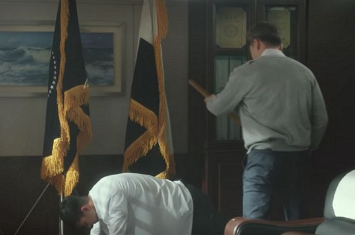 “나 때렸던 선생 나와”...졸업한 고등학교로 ‘흉기’ 들고 찾아간 20대 남성