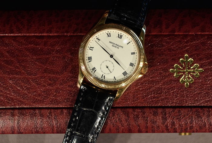 ‘도박자금’ 빌려줬던 지인 찌르고 명품시계 훔친 광주 40대 男...시계, 알고보니 ‘짝퉁’