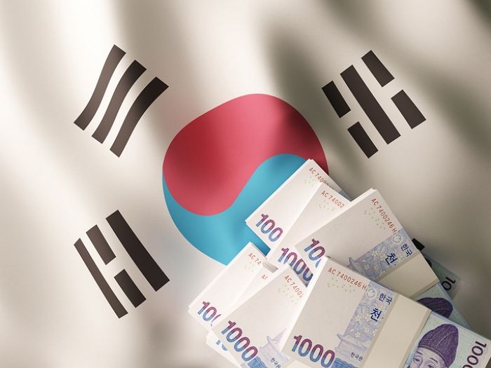 1년 동안 700조원 넘게 썼는데 거둔 세금 341조 밖에 안 되는 현재 한국 상황