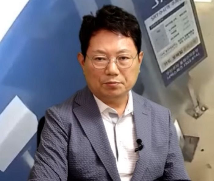 ‘등산복 쇼핑몰’ 열고 반광 바람막이 12만원대에 파는 한문철...누리꾼들 “가격 중앙선 넘어”