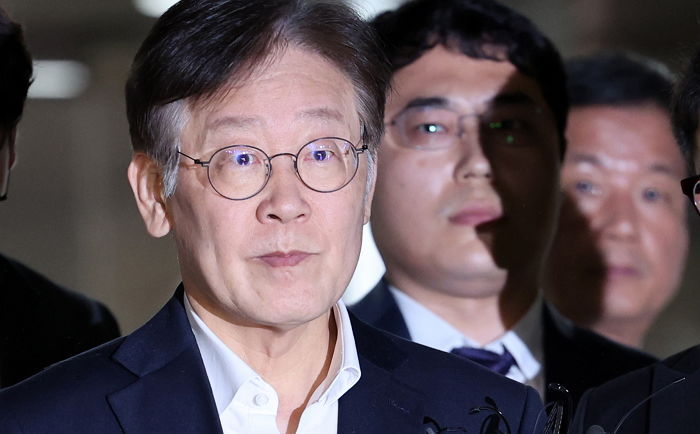 이재명, 9시간 넘게 영장심사...서울구치소 대기