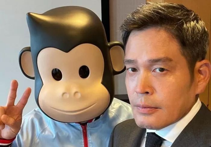 ‘일렉트로맨’ 사업 접는 정용진...자기 이름 딴 골프웨어 브랜드 ‘YJC’ 런칭