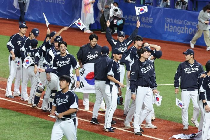 아시안게임 우승으로 24명 중 19명이 ‘군면제’ 혜택받은 한국 야구대표팀