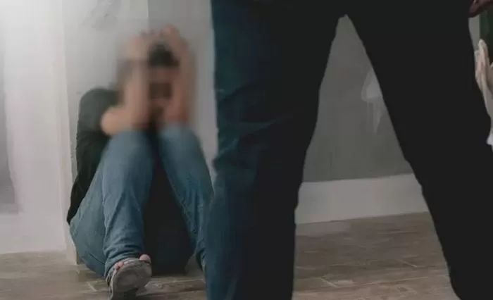 중학생 아들에게 남편 살해하도록 조종한 엄마의 치밀한 범행 수법