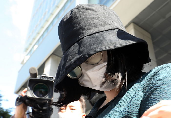 살해·사체 유기로 붙잡힌 뒤 판사에 반성문 13번 제출한 정유정...재판부 “반성하는지 헷갈려”
