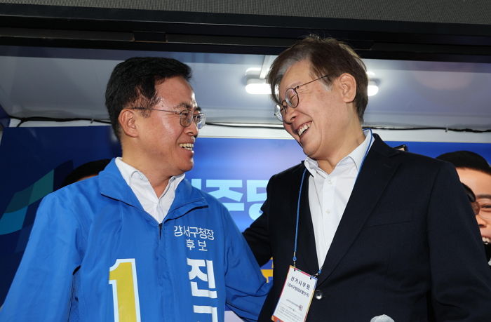 이재명 강서구청장 보선 압승에 “국민의 위대한 승리”...진교훈 “사심 없이 일할 것”