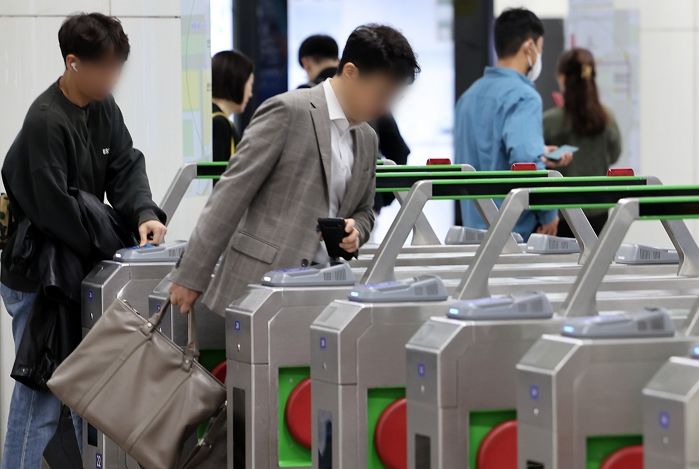 또 다시 ‘출근대란’ 시작되나...서울 ‘지하철 파업’ 73.4% 찬성