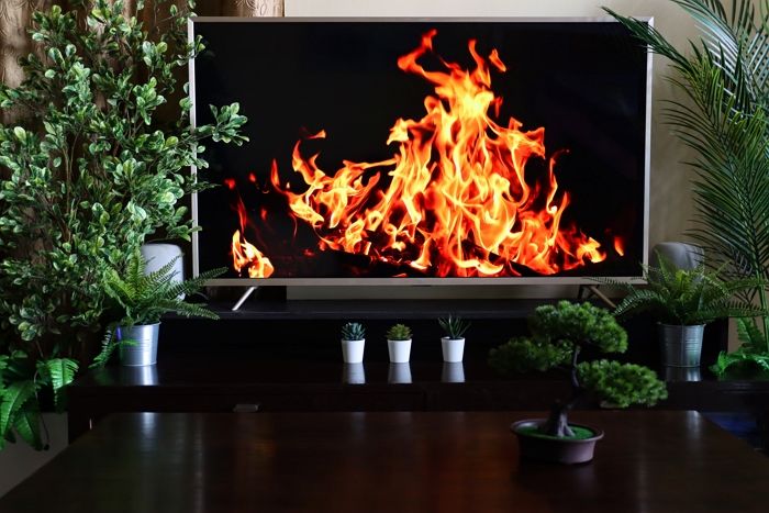 TV 속 ‘불멍’ 화면 보고 화재로 착각한 이웃...소방관 61명 출동했다