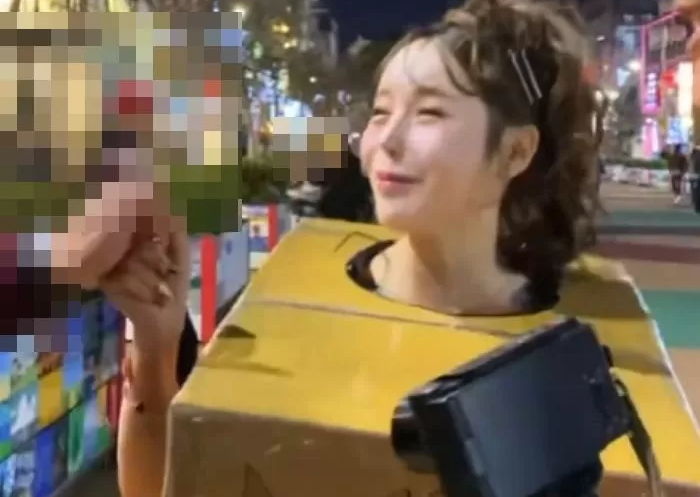 “제 가슴 만져보고 가세요”...인기 게임까지 진출한 압구정 박스녀 패러디 근황