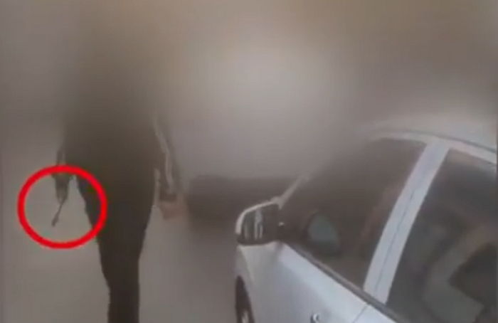 고교생 몽키스패너로 ‘묻지마 폭행’한 남성...배달기사·남고생들이 달려들어 제압 (CCTV 영상)