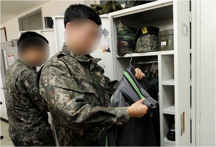 병사 월급 200만원 공약한 정부, 병사들 지원 예산은 1857억 삭감했다