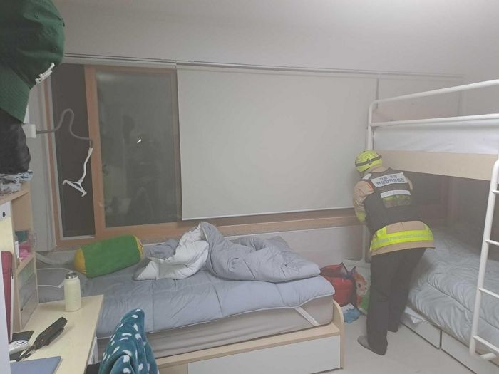 새벽 3시에 불난 대학 기숙사...혼자 용기내 불 꺼 대형참사 막은 여대생
