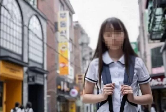“고등학생 딸 등교 도우려”... 부녀탄 경운기 SUV와 추돌사고