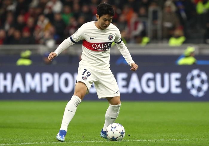 PSG 선배들 “‘탈압박 최고’인 이강인이 선발로 뛰어야 한다”