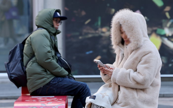 제주 한라산 ‘첫눈’...오늘(13일) 최저 ‘영하 8도’까지 떨어져 가장 춥다
