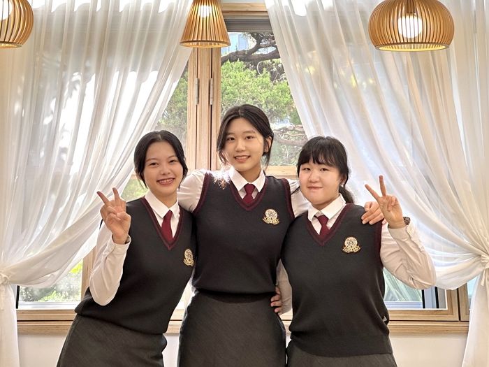 대졸도 들어가기 힘든 ‘한국은행·금감원·예결원’ 합격한 여고생 3인방