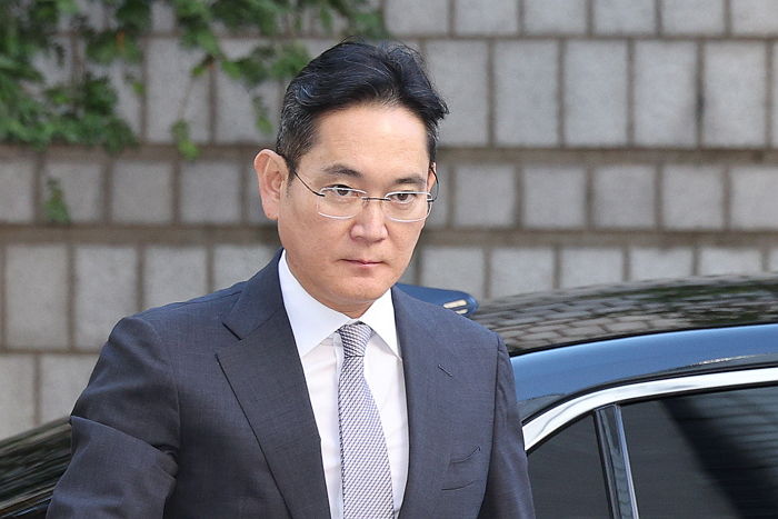 “왜 삼성 못잡아먹어 안달이냐”...경제위기 속 이재용 징역형 구형되자 시민들 반응