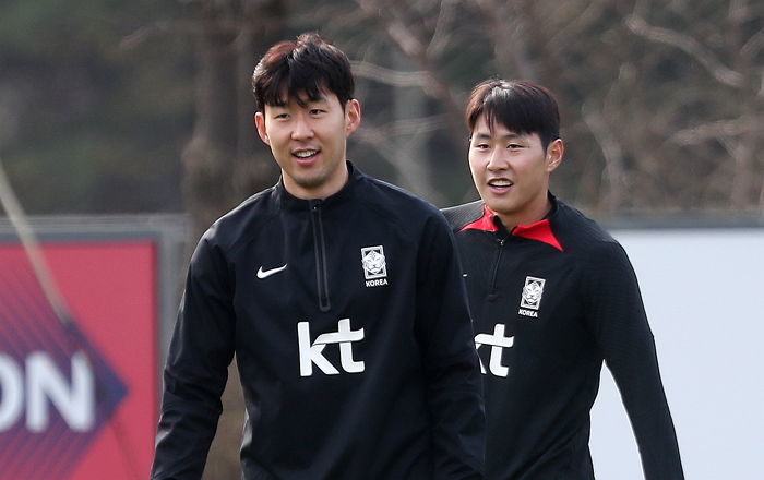 ‘손흥민X이강인X김민재’ 축구교실 맛보고 0대3으로 졌는데도 ‘덕질’하는 중국 감독