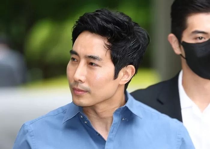 “도발했다는 점 참작”... 유튜버 구제역 주먹질한 이근 1심 벌금 500만 원 선고