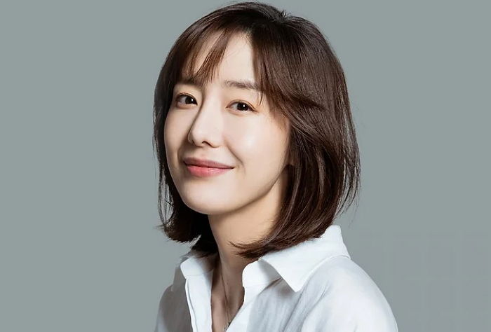 SM 주식 48억 갖고있었나...카카오 고가매수 의혹으로 검찰 조사 받는 톱여배우