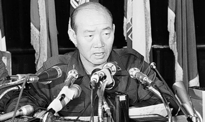 44년 전 오늘, 전두환이 무력으로 나라를 빼앗은 ‘12·12 군사반란’이 일어났다