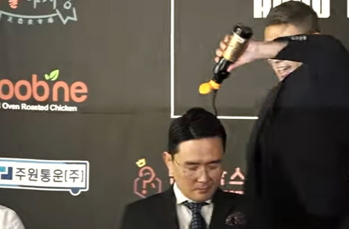 “쇼유니키 눈탱이를 밤탱이로 만들겠다”... 일본 선수에 간장 테러 당한 윤형빈 경기 앞두고 복수 예고