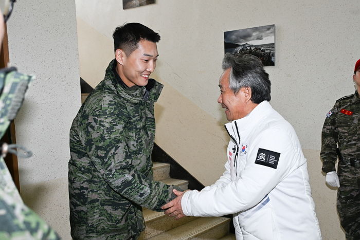 영하 10도 한파에...올림픽대표 400여명, 해병대 캠프 입소해 훈련 받는다