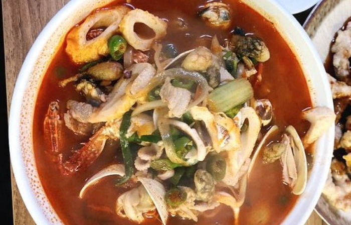17년 된 ‘양평 짜장면 맛집’ 폐업에 지역민들 술렁...“교회가 출입 통로 막아”