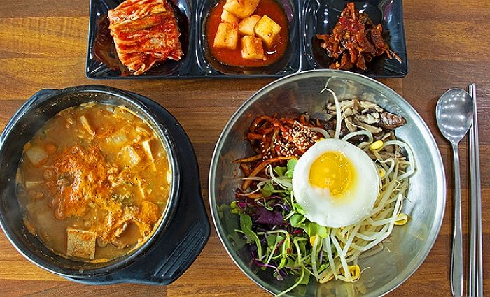 크리스마스에 유영철 등 흉악범들이 먹게 될 호화로운 서울구치소 삼시세끼 식단표