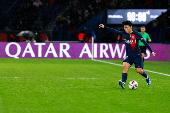 이강인이 왼발로 쏜 ‘택배 크로스’...시즌 2호 도움+PSG 승리 이끌어