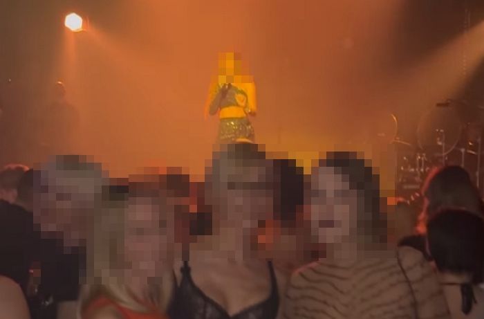 “전쟁 나간 젊은 군인들 죽어가는데”...클럽서 ‘알몸 파티’ 벌인 러시아 연예인들