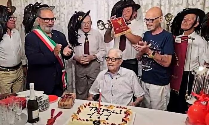 스스로 ‘불멸의 존재’라 믿었던 111살 할아버지, 새해 하루 앞두고 세상 떠났다