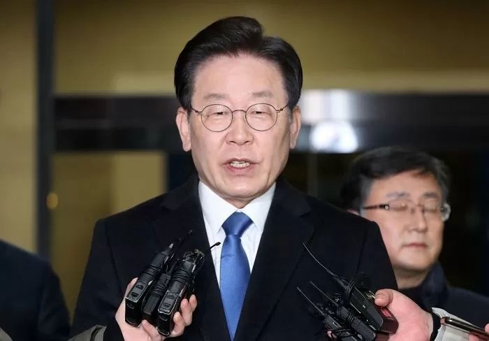 “민주당? 국힘?”...이재명 습격범 당적, 경찰 ‘공개 불가’ 잠정 결론