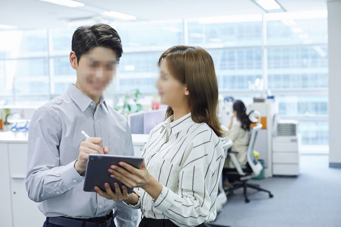 ‘물음표 살인마’ 신입 메모 하라고 혼냈더니 ‘미워하지마’ 쪽지 건네...“더 화난다 vs 봐주자”