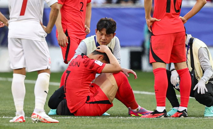 ‘전 경기 풀타임’ 소화한 손흥민... 8강 앞두고 팬들 걱정할 소식 전해졌다